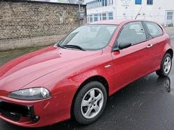 Rot Gebraucht 2006 Alfa Romeo 147 Kleinwagen | 1.000 €