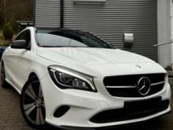 Weiß Gebraucht 2016 Mercedes CLA220 AMG Limousine | 23.500 €