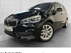 Schwarz uni Gebraucht 2022 BMW 220 Advantage Van / Kleinbus | 27.990 € (Fairer Preis)