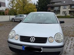 Grau Gebraucht 2002 VW Polo Kleinwagen | 1.750 € (Etwas zu teuer)