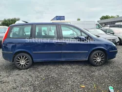Blau Gebraucht 2004 Fiat Ulysse Van / Kleinbus | 899 € (Superpreis)