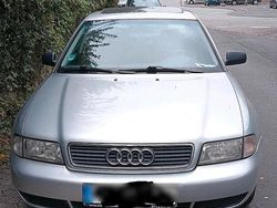 Silber Gebraucht 1996 Audi A4 Limousine | 1.050 € (Guter Preis)
