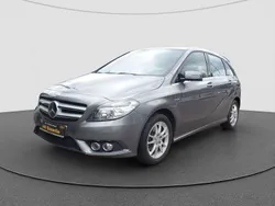 Grau Gebraucht 2012 Mercedes B180 Van / Kleinbus | 12.990 € (Fairer Preis)
