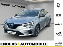 Grau Gebraucht 2024 Renault Mégane IV Techno Limousine | 29.980 € (Teuer)