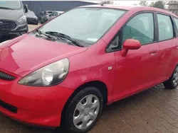 Rot Gebraucht 2006 Honda Jazz Cool Kleinwagen | 1.499 € (Fairer Preis)