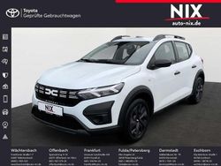 Weiß Gebraucht 2024 Dacia Sandero Essentiel Limousine | 15.990 € (Fairer Preis)