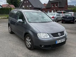 Grau Gebraucht 2005 VW Touran Highline Van / Kleinbus | 1.300 € (Fairer Preis)