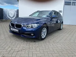 Mediterranblau metallic Gebraucht 2019 BMW 318 Sport Line Kombi | 18.900 € (Superpreis)