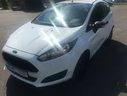Weiß Gebraucht 2016 Ford Fiesta Ambiente Kleinwagen | 6.950 € (Fairer Preis)