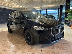 Schwarz Gebraucht 2022 BMW 218 Active Tourer Performance Van / Kleinbus | 19.900 € (Guter Preis)