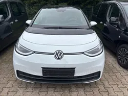 Gletscherweiß metallic Gebraucht 2023 VW ID.3 Pro Performance Kleinwagen | 28.980 € (Fairer Preis)