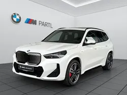 Weiß Neu 2025 BMW iX1 M Sport SUV | 57.580 € (Teuer)