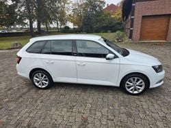 Weiß Gebraucht 2016 Skoda Fabia Joy Kombi | 6.999 € (Superpreis)