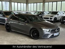 Grau Gebraucht 2018 Mercedes A250 AMG line Limousine | 27.499 € (Fairer Preis)