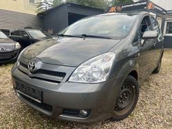 Grau Gebraucht 2006 Toyota Corolla Verso Sol Van / Kleinbus | 3.990 € (Fairer Preis)