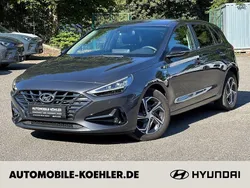 Dark knight / mic (schwarz) Gebraucht 2020 Hyundai i30 Intro Edition Limousine | 19.250 € (Fairer Preis)