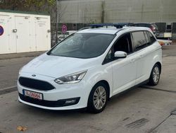 Weiß Gebraucht 2016 Ford Grand C-Max Trend Van / Kleinbus | 3.999 € (Teuer)