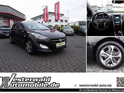 Schwarz Gebraucht 2016 Hyundai i30 Comfort Kombi | 10.500 € (Etwas zu teuer)