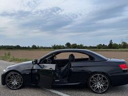 Schwarz Gebraucht 2009 BMW 335 Cabriolet Sport Line Cabrio | 23.900 €