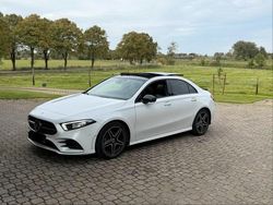 Weiß Gebraucht 2023 Mercedes A200 AMG line Limousine | 29.950 € (Fairer Preis)