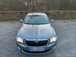 Grau Gebraucht 2009 Skoda Superb Limousine | 4.800 € (Guter Preis)