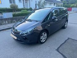 Grau Gebraucht 2012 Opel Zafira Tourer Edition Van / Kleinbus | 3.500 € (Fairer Preis)