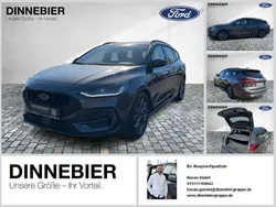 Grau (metallic) Gebraucht 2024 Ford Focus ST-Line X Kombi | 27.889 € (Guter Preis)
