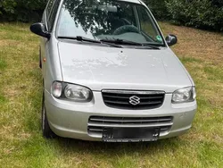 Silber Gebraucht 2002 Suzuki Alto Kleinwagen | 650 €