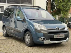 Blau Gebraucht 2014 Citroën Berlingo SELECTION Van / Kleinbus | 10.950 € (Teuer)