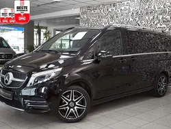 Obsidianschwarz metallic Gebraucht 2021 Mercedes V300 AMG Van / Kleinbus | 63.280 € (Teuer)