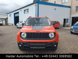 Orange Gebraucht 2015 Jeep Renegade Trailhawk SUV | 7.990 € (Superpreis)