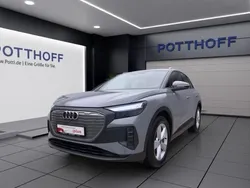 Grau Gebraucht 2021 Audi Q4 e-tron Basis SUV | 23.450 € (Fairer Preis)