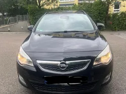 Schwarz Gebraucht 2011 Opel Astra Kombi | 3.450 € (Guter Preis)