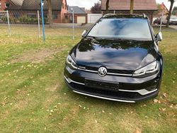 Schwarz Gebraucht 2017 VW Golf VII Kombi | 18.950 € (Teuer)