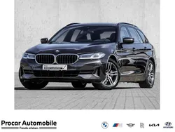 Grau Gebraucht 2022 BMW 520 Kombi | 29.990 € (Etwas zu teuer)