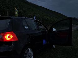 Schwarz Gebraucht 2005 VW Golf V Kleinwagen | 2.700 € (Fairer Preis)