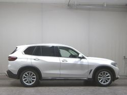 Mineralweiss metallic (metallic) Gebraucht 2020 BMW X5 xLine SUV | 39.980 € (Guter Preis)