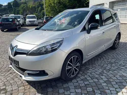 Silber Gebraucht 2013 Renault Scénic III Bose Edition Van / Kleinbus | 4.500 € (Guter Preis)