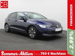 Blau Gebraucht 2023 VW Golf VIII Move Limousine | 22.750 € (Guter Preis)