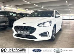 Weiß Gebraucht 2021 Ford Focus ST-Line X Limousine | 18.250 € (Fairer Preis)