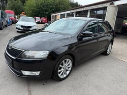 Schwarz Gebraucht 2016 Skoda Rapid Ambition Limousine | 6.490 € (Teuer)