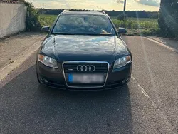 Grau Gebraucht 2006 Audi A4 Kombi | 2.850 € (Fairer Preis)