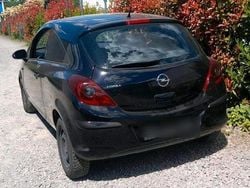 Schwarz Gebraucht 2009 Opel Corsa Kombi | 900 € (Superpreis)