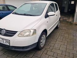 Weiß Gebraucht 2008 VW Fox Kleinwagen | 2.300 € (Etwas zu teuer)