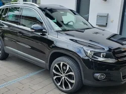 Schwarz Gebraucht 2016 VW Tiguan LOUNGE SUV | 15.700 € (Fairer Preis)