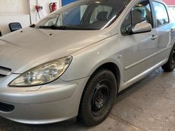Silber Gebraucht 2002 Peugeot 307 Platinum Kleinwagen | 1.000 € (Superpreis)
