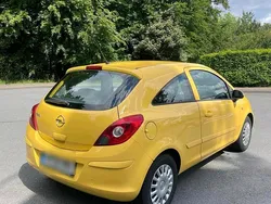 Gelb Gebraucht 2007 Opel Corsa Kleinwagen | 1.700 € (Guter Preis)