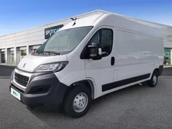 Weiß Gebraucht 2023 Peugeot Boxer Van | 32.950 €