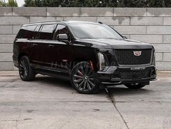 Schwarz Neu 2025 Cadillac Escalade SUV | 238.975 €