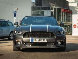 Grau Gebraucht 2017 Ford Mustang GT Cabrio | 37.000 € (Etwas zu teuer)